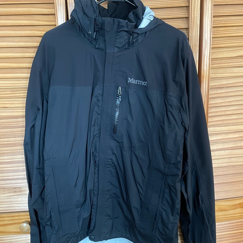 Marmot Women’s Full Zip Hooded Rain/Wind Jacket Size M